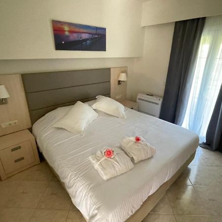 Апартаменти Angelika House 2 Маратіас Екстер'єр фото
